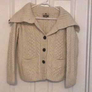 Carraigdonn made in Ireland wool sweater.